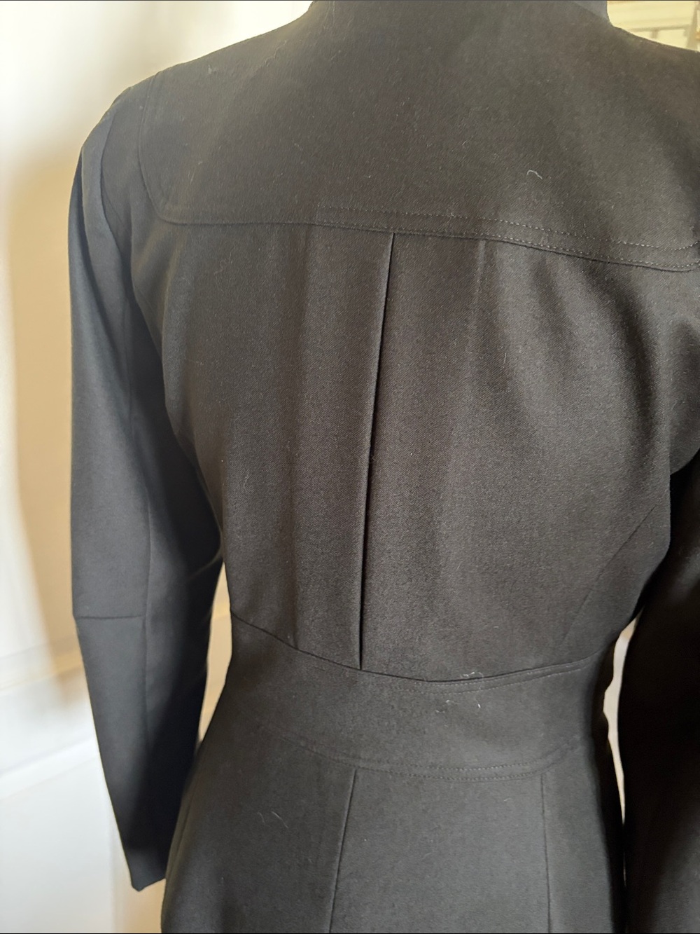 BILL BLASS NEW YORK Tailored Olive Green Women's Pant Suit - Picture 5 of 8